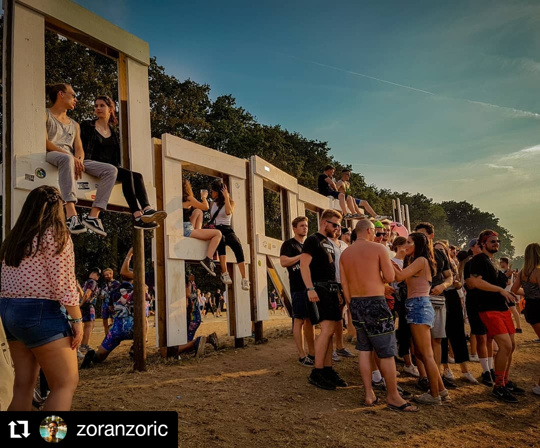 ParookavilleFan's tweet photo. • 180 Days until #Parookaville!
• Photo: Parookaville-Sign
Believe the City of Dreams! ♥️✨
× https://t.co/e1guPIUgR2
#parookaville2019 #parookaville2020 #City #electronicmusic #edm https://t.co/1o0edM9PM3