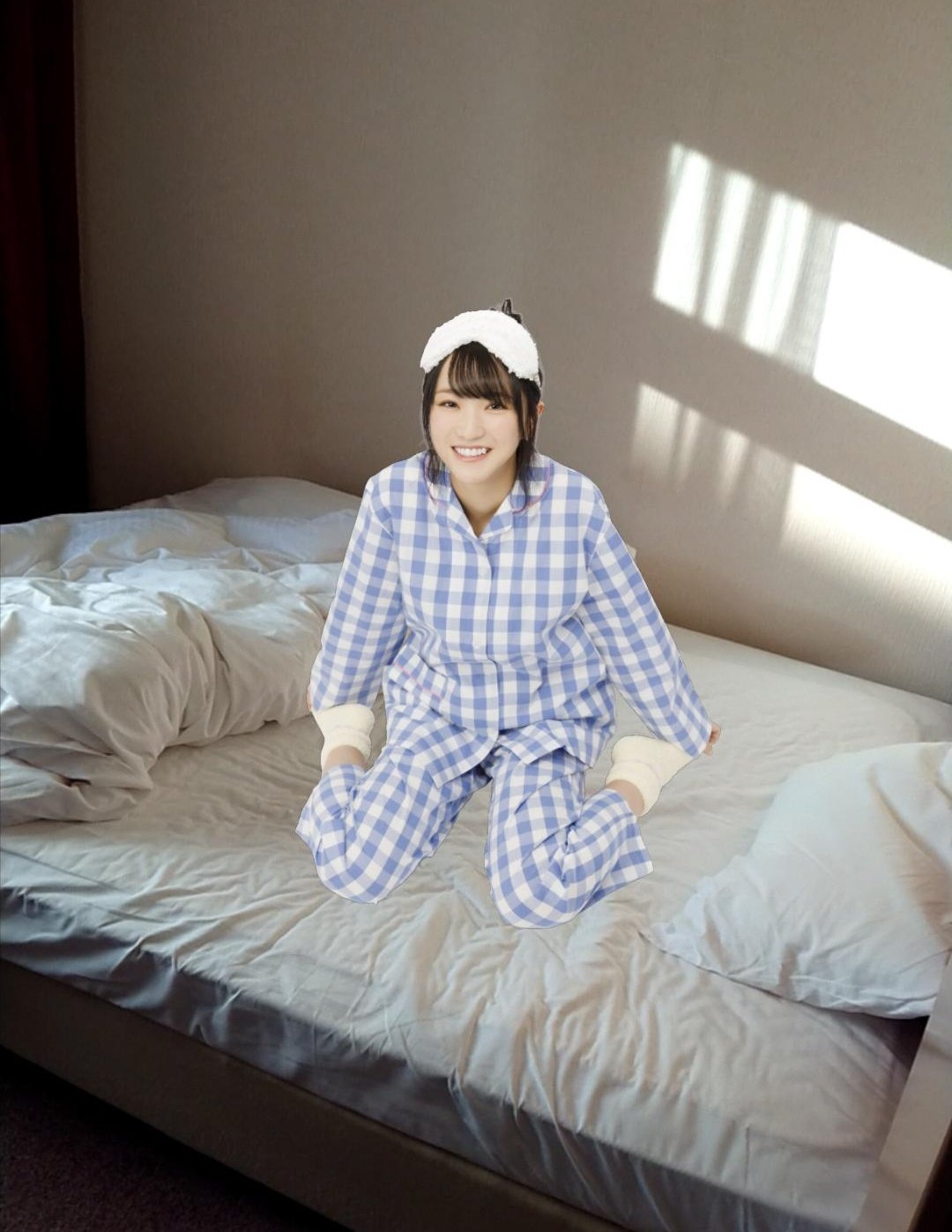 齊藤なぎさ 等身大タペストリー