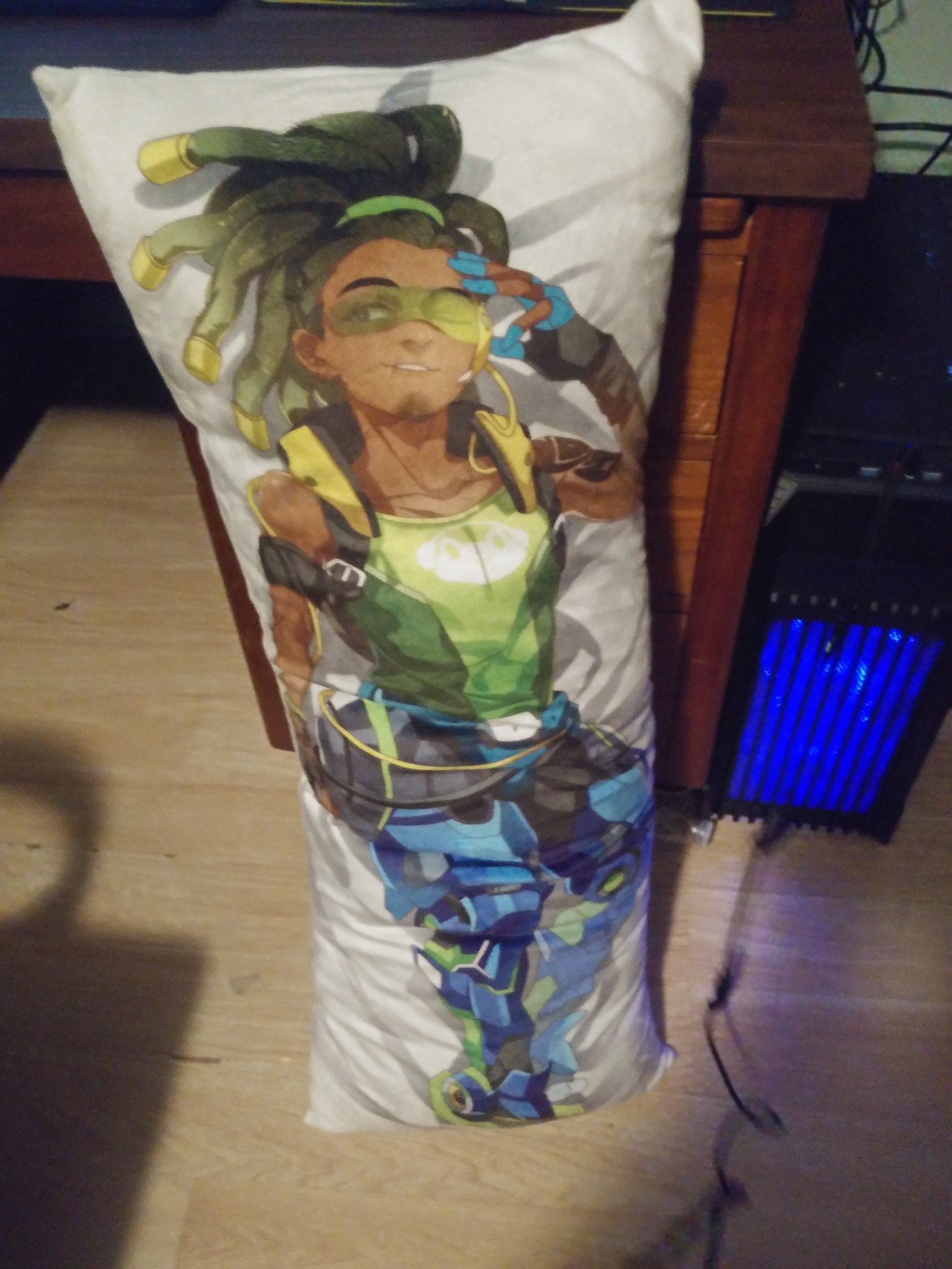 Lucio body pillow discount