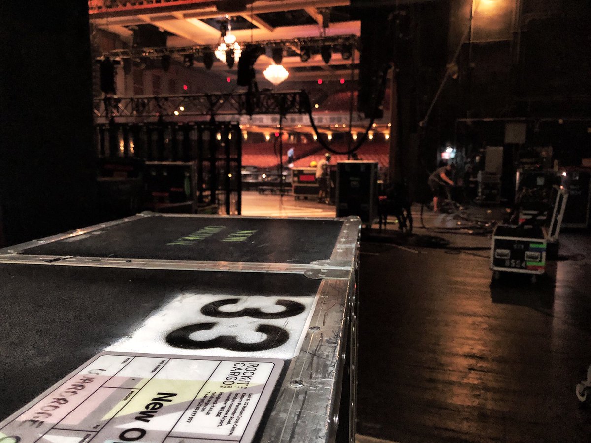 neworder's tweet photo. Load out #FAC33 #NewOrderMiami https://t.co/OZrWmY7W3I