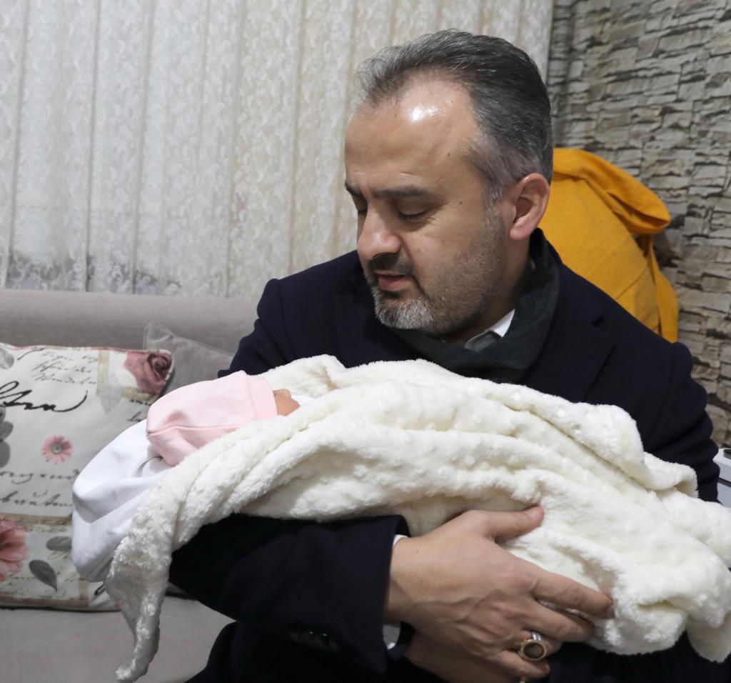 Alinur Aktaş