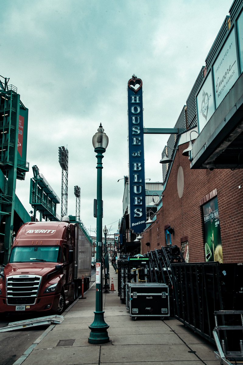 Goat lord tweet media