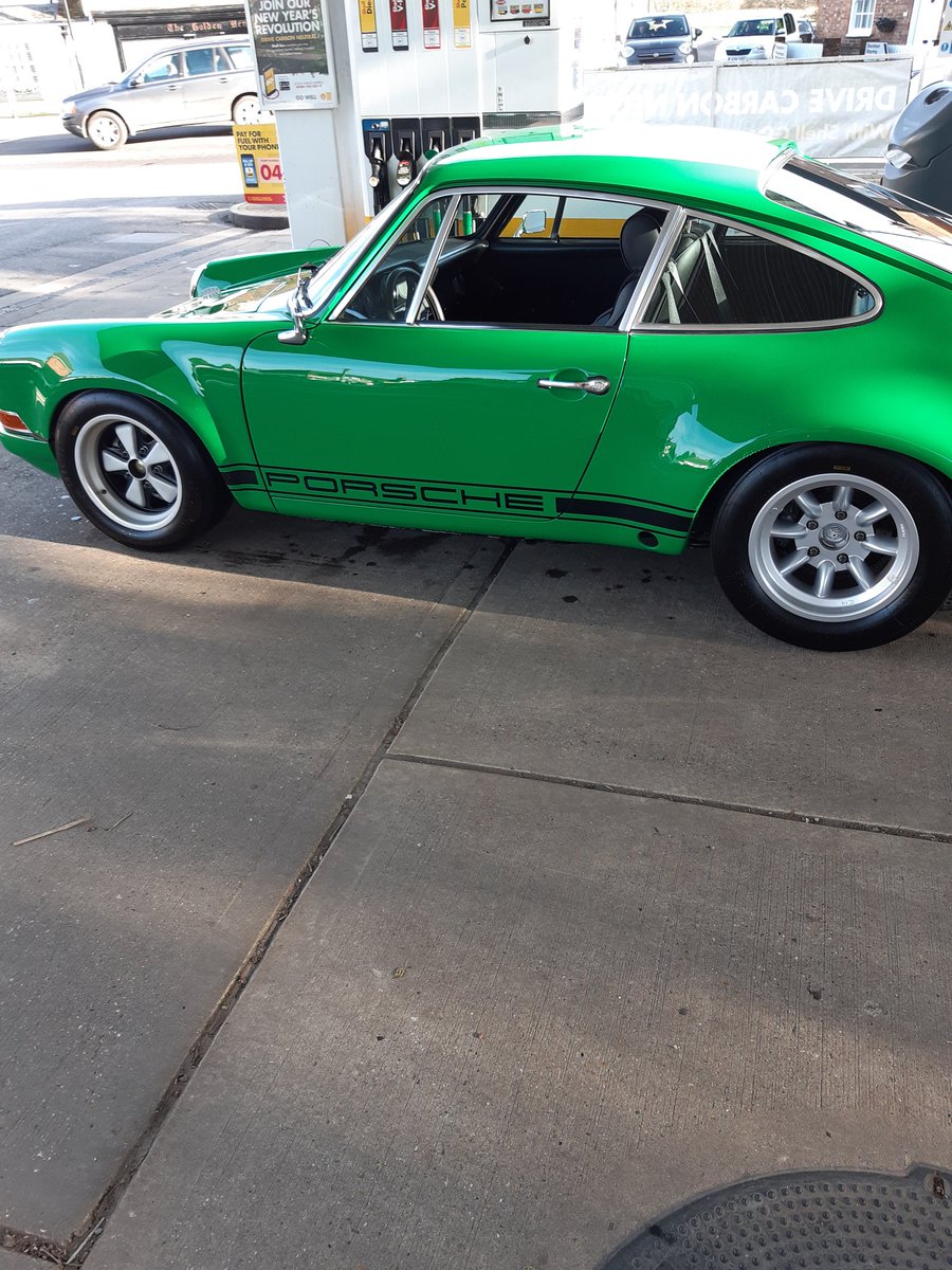 Nozza71's tweet image. Pulled into a petrol station yesterday and saw this .. a racing 1971 Porsche ..
#beautiful #art
