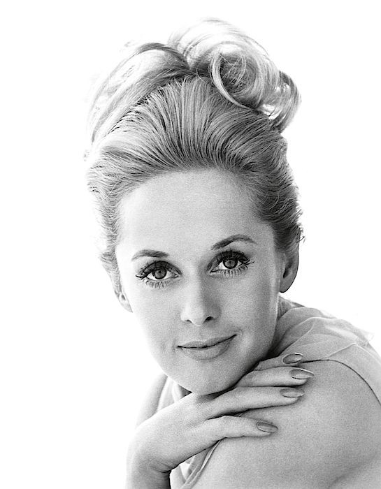 Happy 90th birthday to the lovely Tippi Hedren! 