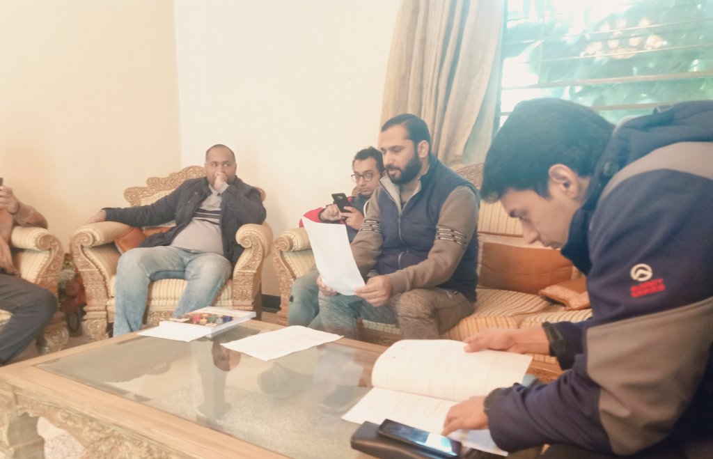 ZahidNabiGill's tweet photo. تنظیم سازی اور ووٹ ٹرانسفر میٹنگ
گراؤنڈ ورکرز سے بڑا اسٹیک ہالڈرز کوئی نہی
Thanks for Coming Apa @naveed_rukhsana
#WardLevel https://t.co/Xz2Koaz8zz