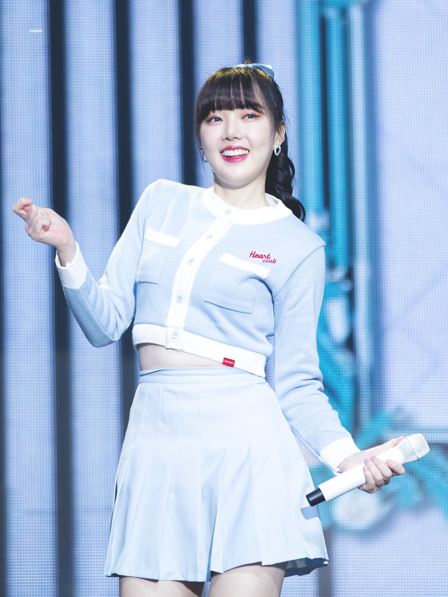 CHEESE__Pic's tweet photo. 200118 Make a wish 팬미팅

유구린💛

#여자친구 #GFRIEND #예린 #YERIN https://t.co/pByn065Jz8