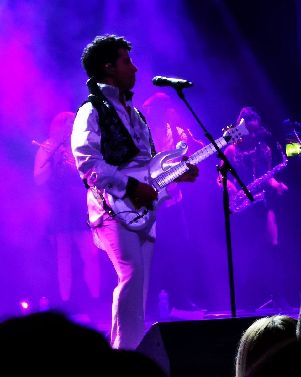 My friends and I were blown away by <a href="/NPCelebration/">New Purple Celebration</a> <a href="/Jimilove/">Jimi Love</a> at <a href="/albanarena/">The Alban Arena</a> last night. Thank you for an AMAZING tribute to the music of Prince. We're coming again next time you play. 🎶🎶🎸