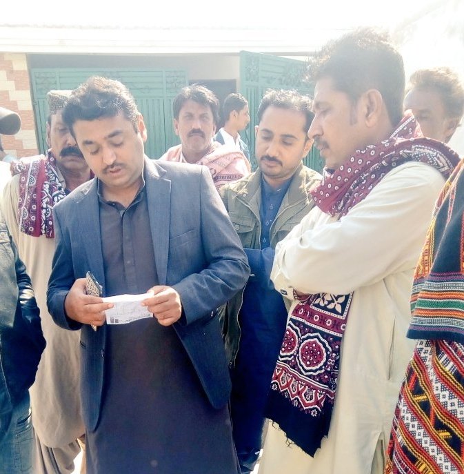 ZuaidJunejo1's tweet photo. Our young &amp; energetic Chairman of Municipal Committee Qasimabad Mr @kashifshoroppp listening &amp; Solving the Problems of local Persons at #ShoraHouse Qasimabad Hyderabad. 
@BBhuttoZardari @jamkhanshoro https://t.co/YXxW7GTAxX