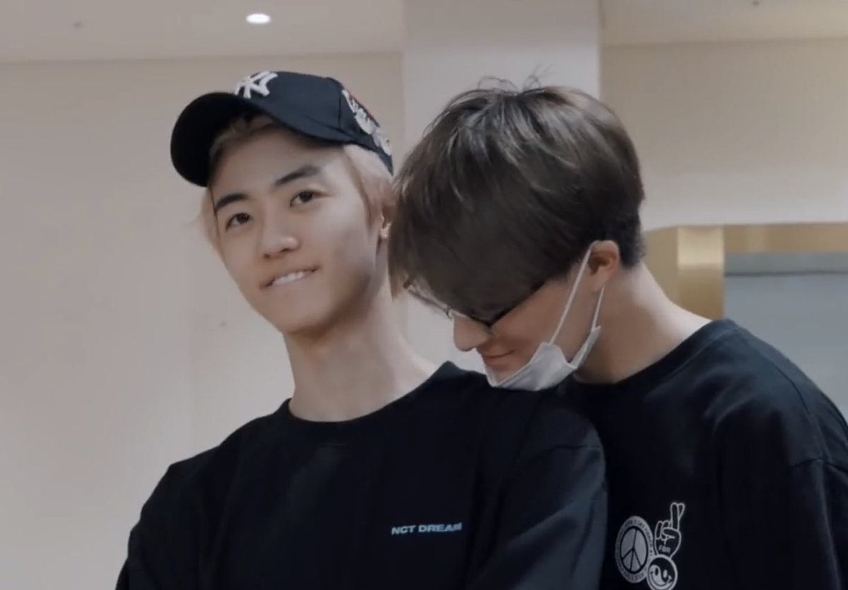 silence423_nm's tweet photo. แม่ๆน้องแจมินจะสินสอดเท่าไรว่ามาเลยครับ https://t.co/dPIUlVImn1