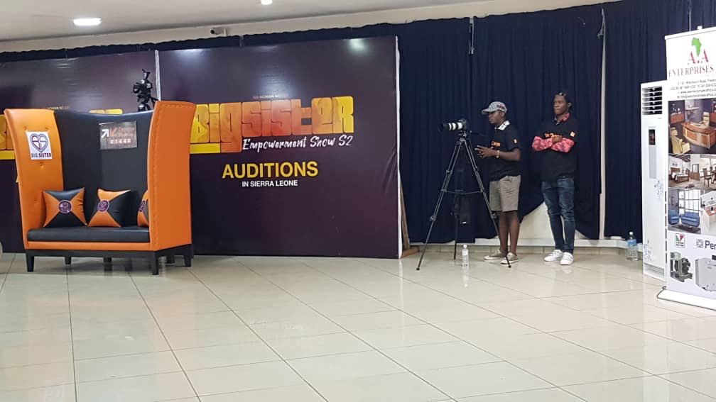 jay_khol's tweet photo. Was here at the audition of the @bigsister_show doing what we do best 😍
#multimediaproduction #PriorityMultiMedia💯🔥
#salonetwitter
#SierraLeone https://t.co/oRSr4IgcUM