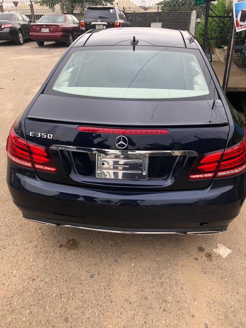 Chichi_Arinze's tweet image. This is the 2014 E350 (Tokunbo). Custom cleared •

This particular model of Benz is exotic. You can’t see just anyone driving this baby. •

It’s available for 10.5m only
#benzlovers #lekkicardealers #autogirl