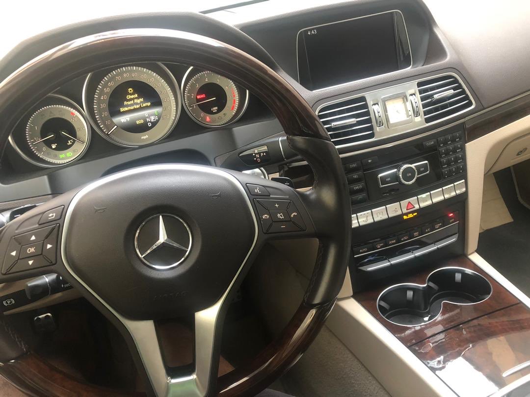 Chichi_Arinze's tweet image. This is the 2014 E350 (Tokunbo). Custom cleared •

This particular model of Benz is exotic. You can’t see just anyone driving this baby. •

It’s available for 10.5m only
#benzlovers #lekkicardealers #autogirl