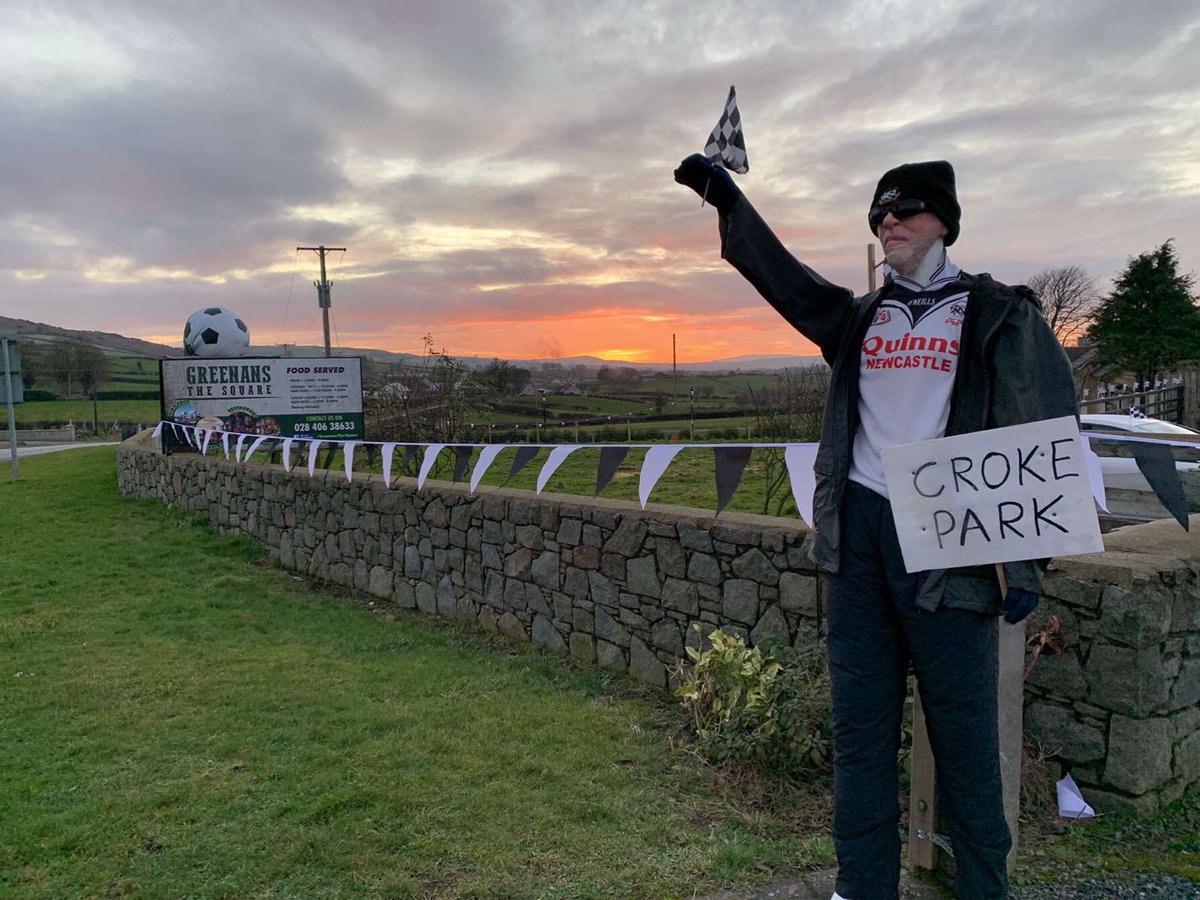 Carly_McC_'s tweet photo. Last one out close the gate! 🏁 #goodluckboys #UTM ⚫️⚪️  @KilcooGAC https://t.co/thlh26Qvur