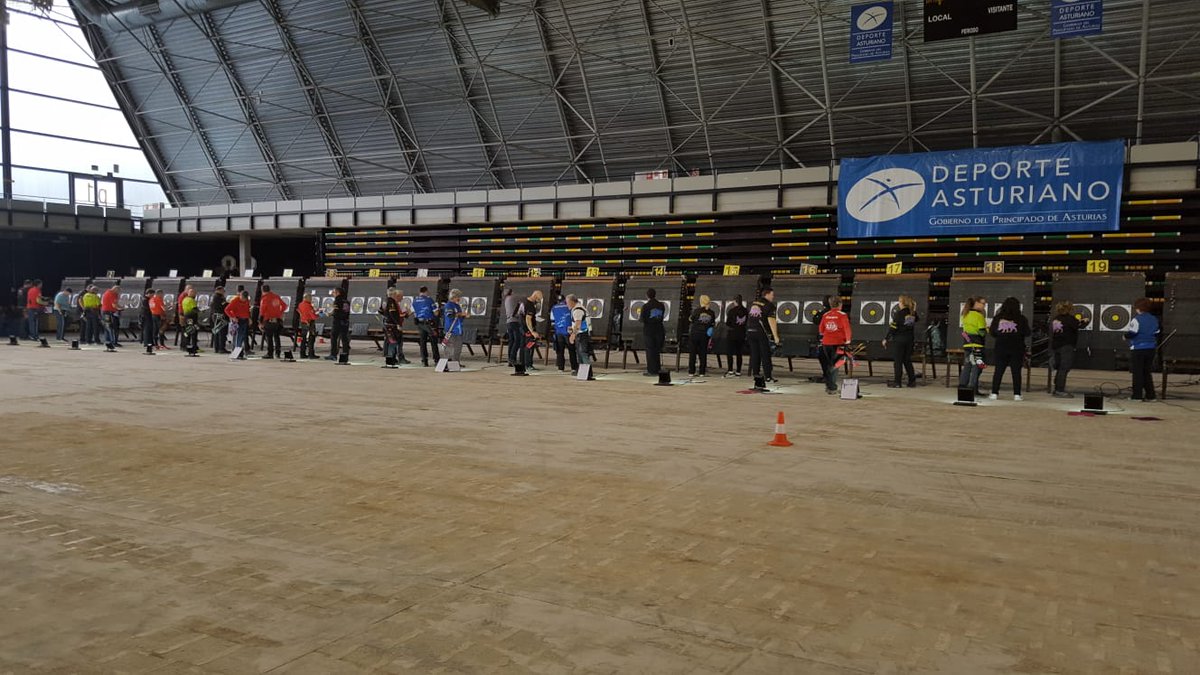 Ftapa1's tweet photo. Se está celebrando en la Felguera el Campeonato de Asturias de arco tradicional y desnudo, ¡suerte a todos!#TiroConArco #Archery #Deportes
@RFETA @dxtasturiano @TododeporteAstu https://t.co/2CKEBzpi0X