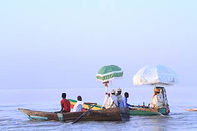 DjiboutianP's tweet photo. #Ethiopian Orthodox celebrate the #Epiphany, also called #Timqet.
👉 Epiphany or Timqet is #Ethiopia's most important religious holiday. It's the celebration of, at the same time the #baptism of #Jesus in the Jordan and the epiphany...
https://t.co/ly0Ir6EEzC https://t.co/NmtAFueTkb