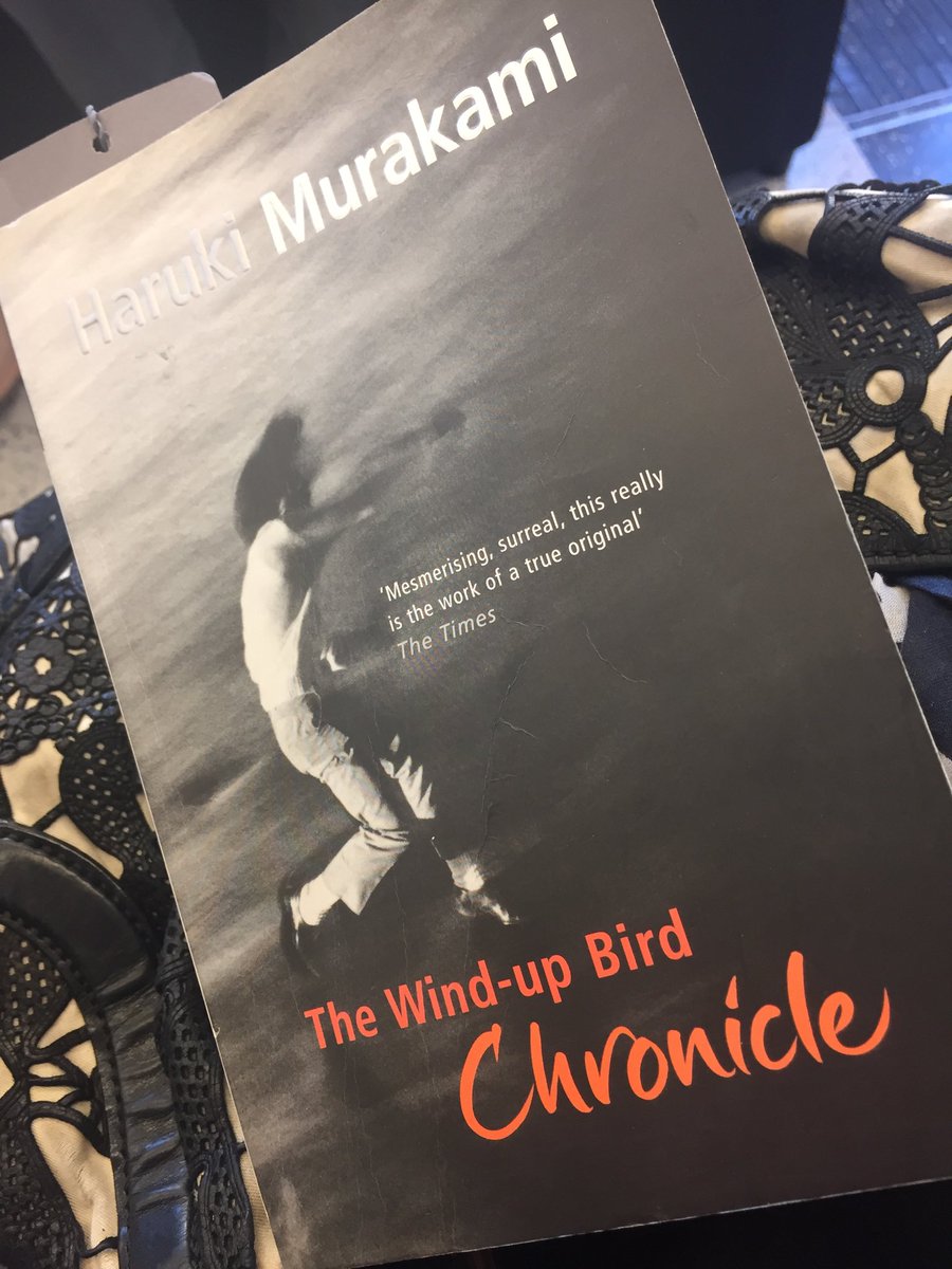 MissCarrieK's tweet image. Reading books I should have read already. #resolutions2020