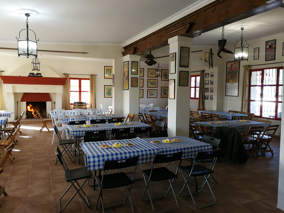 HdadCalleReal's tweet photo. Todo preparado para disfrutar de una magnífica jornada de convivencia.

#Castilleja #HermandadCalleReal https://t.co/qpGPQpT1UY
