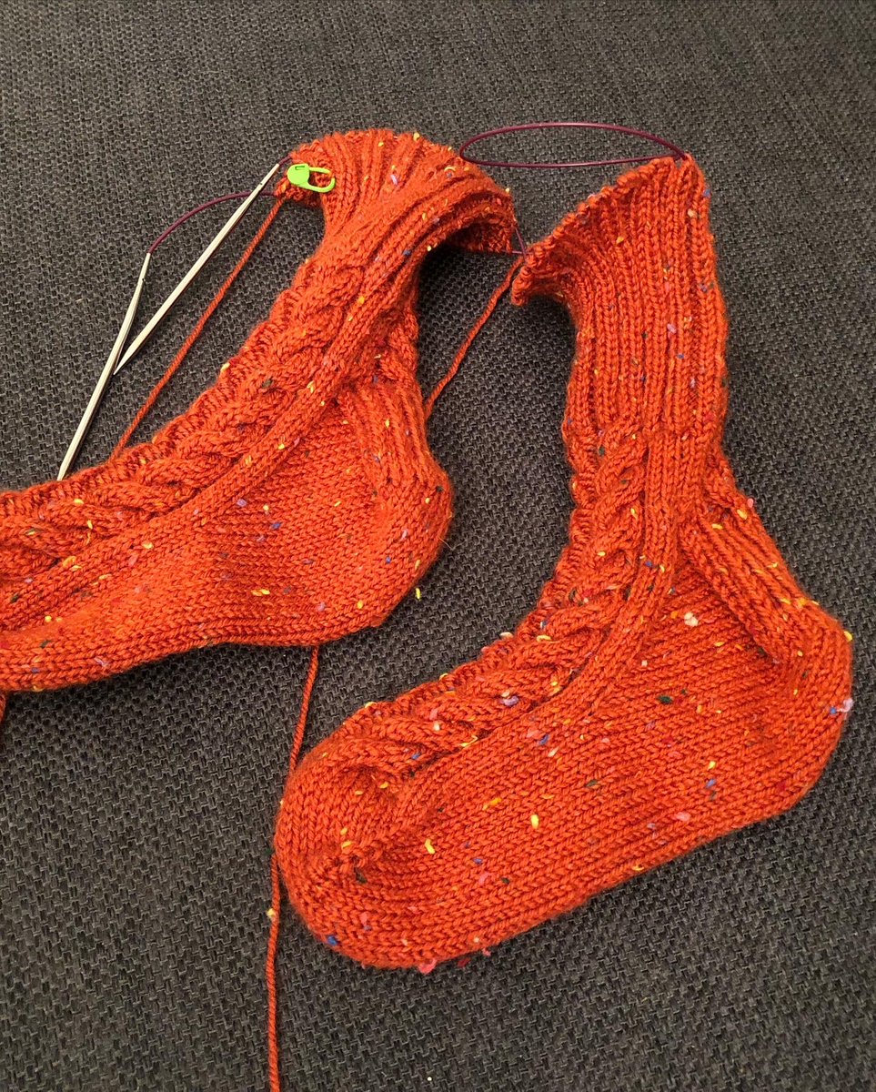 381181215ZAF's tweet image. Two knitting projects completed and delivered.  
Mustard mobius scarf and toe-up  cable socks 

#mobiusscarf #toeupsocks #knitting