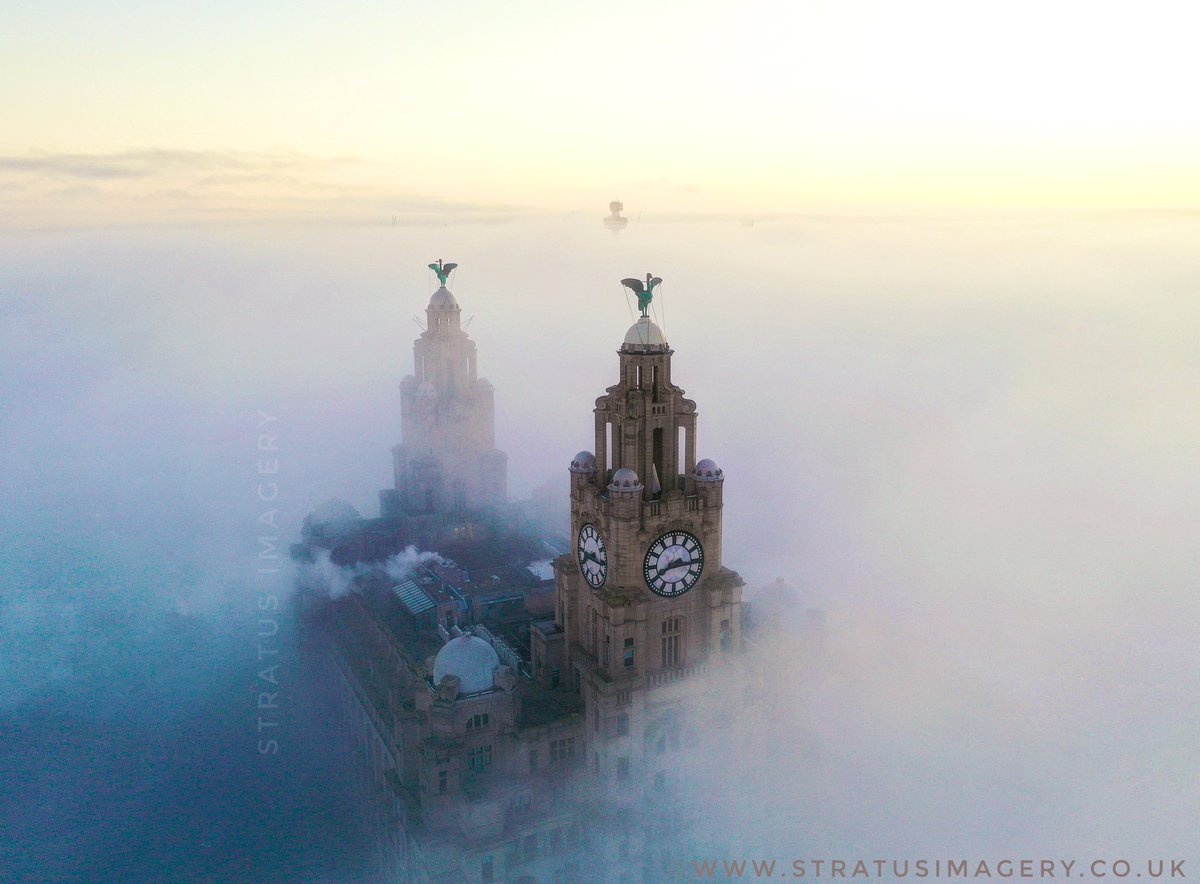 Beau_Liverpool's tweet photo. Morning mist in Liverpool.

📷 @stratusimagery https://t.co/mKbyeW55tF