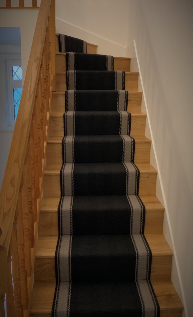HertfordFloor's tweet photo. Step up to @Roger_OatesUK we @HertfordFloor did as we fitted this gorgeous runner in the Henley range. The soft black colour brings a statement to these stairs in Broxbourne. #rogeroates #theartofflatweave #statement #indulgeinluxury #distinctivedesigns #perfectlytailoredflooring https://t.co/WvHAxHjpQz