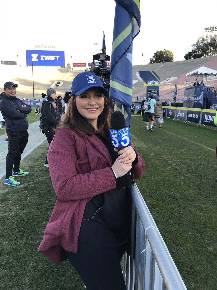 lamarathon's tweet photo. We‘ve got @erinmyers from KTLA here at the finish line! Erin is currently training for the 2020 Los Angeles Marathon, so she knows what this is like for our runners! 🥇 #RunPasadena https://t.co/KAsSpqcAVO