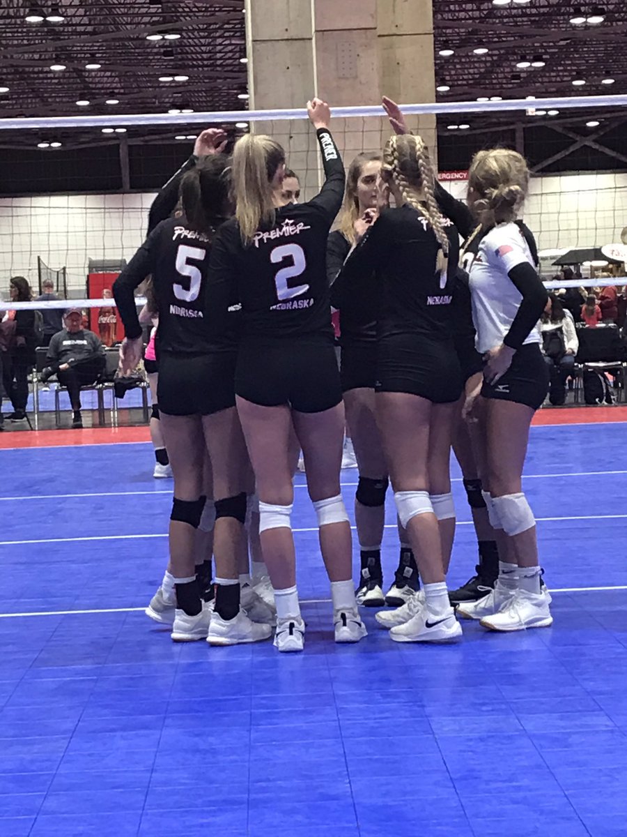 Premier 18 Black 2020 tweet media