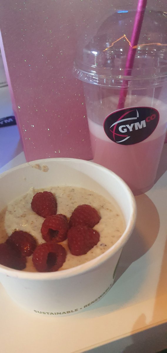edooris's tweet photo. Had an absolute blast @gymco_belfast today! Who knew going the gym would be so much fun enjoyed the body pump and the sauna BUT have to say I'm still not the biggest fan of HIIT but each to there own! #nibloggerbrunch https://t.co/L1GJAxEMyA