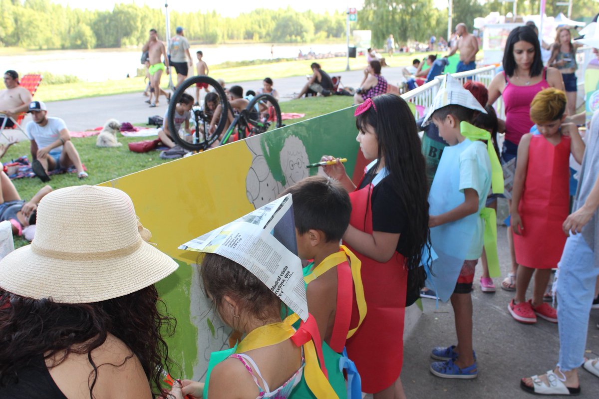tatuhess's tweet photo. Excelente día de festejos con nuestros niños, niñas, y la familia toda. #IslaFest.
Ciudadanía Activa, con Acciones Concretras. #subseniñezadolescenciayadultosmayores
#secretariadeciudadania
#neuquencapital https://t.co/jjPEAjowOL