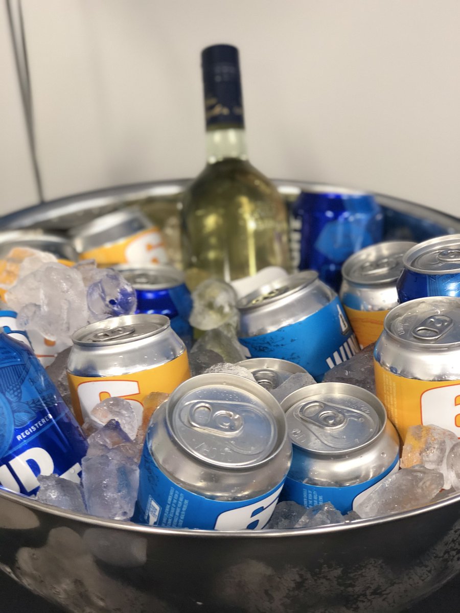 PellaNewEng's tweet photo. Celebration time at our Grand Opening/ Open House!

#PellaWindowsandDoors #PellaInspired #PellaWindows #OpenHouse #GrandOpening #NewHampshire #Showroom https://t.co/OJwY5ZOStf