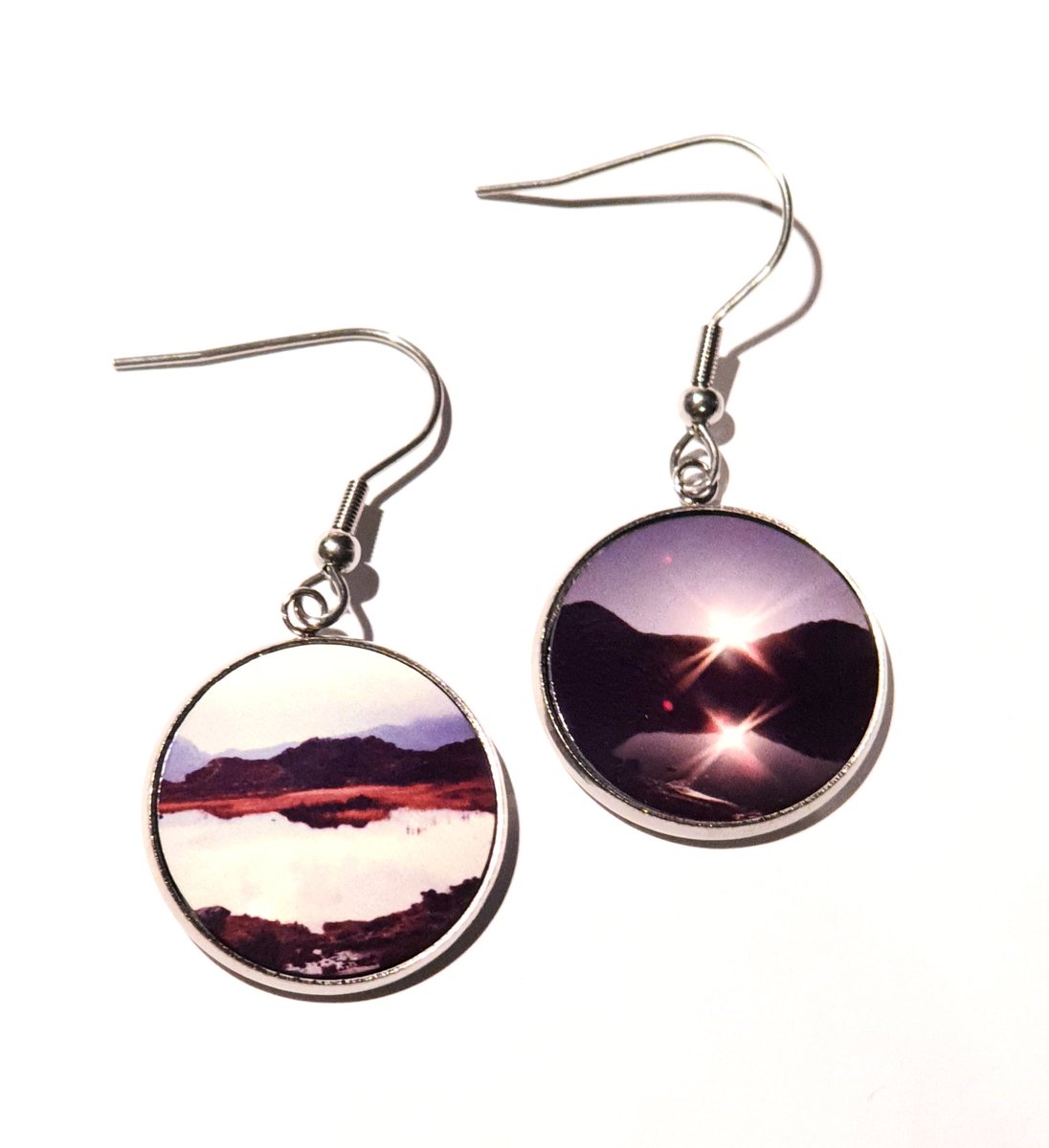 ApparelGyow's tweet photo. Little taster of things to come...
⭕ Map Bracelets
⭕ Map Earrings
⭕ Picture Earrings
⭕ Picture Bracelet
I can print any image and any location #handmade #crafts #LakeDistrict #cumbria #psimadethis https://t.co/UyBZaCFR07