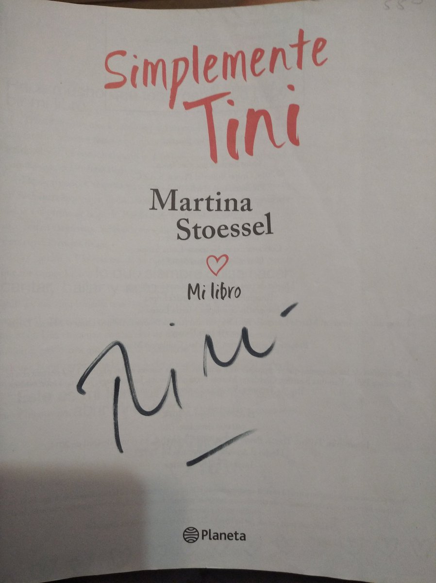 martiwallstini's tweet photo. ✨(En las imágenes 2 y 3, se está mostrando el CAPÍTULO 1, PÁG. 1 Y 2) #SimplementeTini https://t.co/zAnCmLtisK