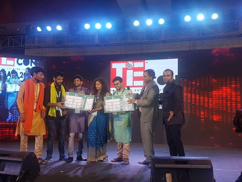 learn_w_travel's tweet photo. Congratulating the winners of Eastern India's largest Entrepreneurship Summit by TiEcon Kolkata on 17th Jan for winning the two way flight ticket scholarship to ISET'20, Singapore.
#lwt #learningwhiletravelling #startup #bplan #entrepreneur #isetsingapore #iset2020 #winners https://t.co/7BtODyNyhG