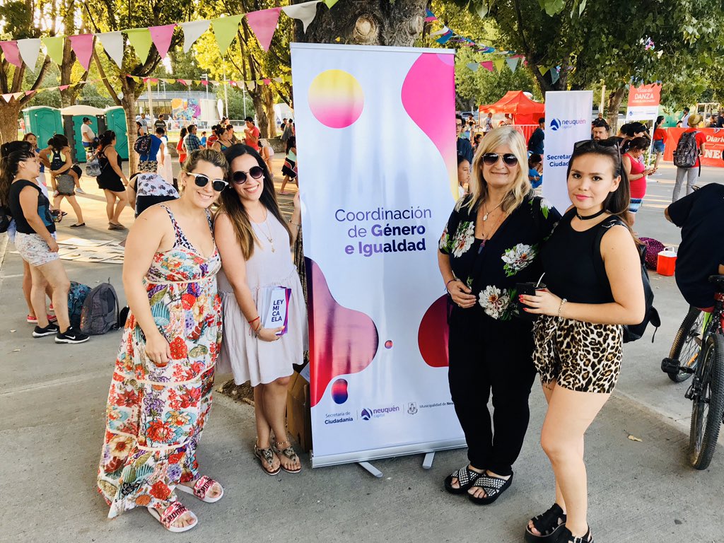 adrianahar's tweet photo. #IslaFest, la felicidad de compartir actividades para el disfrute de nuestras infancias en #NeuquénCiudad.
Así, con agendas intensas trabajamos sin descanso por una ciudad más justa y más igualitaria.
@GiovanettL @MaritaVillone @tatuhess @de_ciudadania ¡gracias infinitas!💜 https://t.co/LlCzSZj2WR