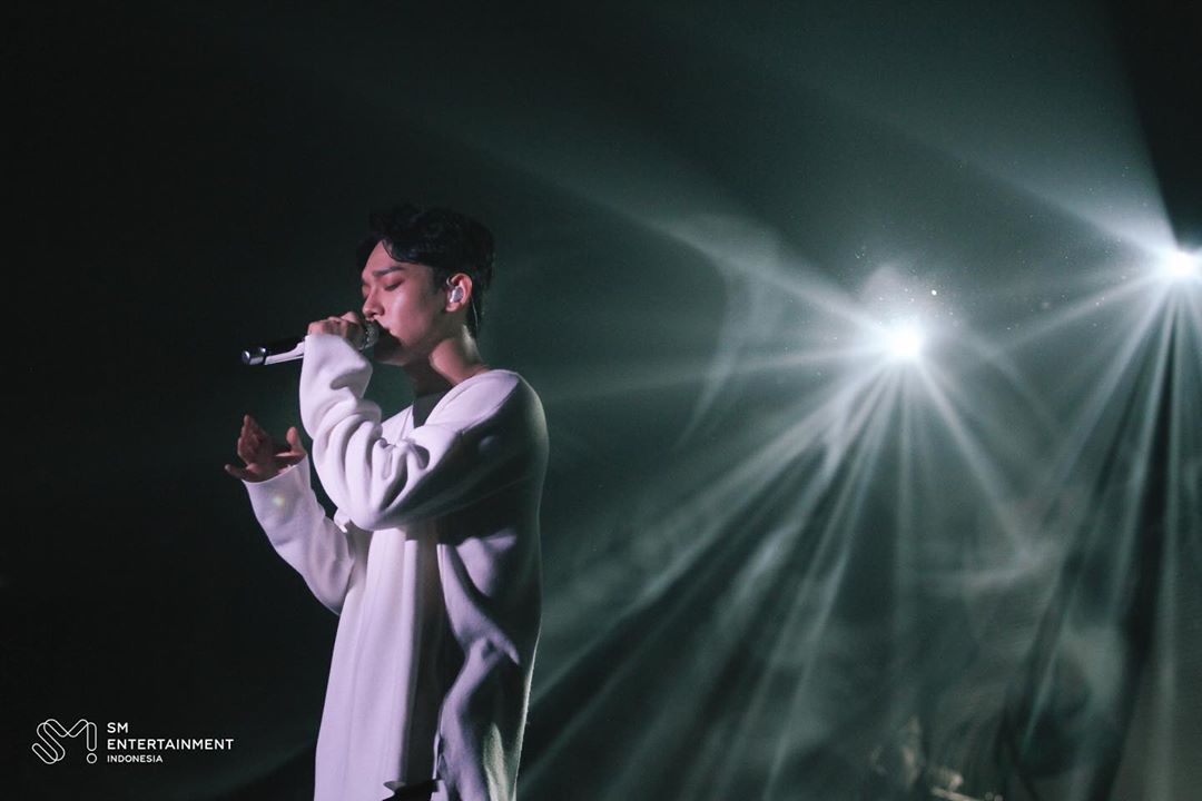 warmhugs00's tweet photo. you deserve nothing but love and happiness my precious Jong Dae❤ #CHEN_Stays #엑소엘은_엑소9명_믿어 #MyAnswerIsEXO9 #EXOLBelievesInEXO9 #EXOL_StandWith9 https://t.co/YY3G3Yqcch