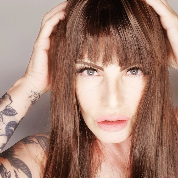 First picture I've taken since I've arrived in Thailand. &hearts; I'm missing you. #scoundrels 💋 #milf #milfit<a href="/tag/model"class="tags"><span>#model</span></a><a href="/tag/glamourmodel"class="tags"><span>#glamourmodel</span></a><a href="/tag/summer"class="tags"><span>#summer</span></a><a href="/tag/sexy"class="tags"><span>#sexy</span></a><a href="/tag/hot"class="tags"><span>#hot</span></a><a href="/tag/travel"class="tags"><span>#travel</span></a>