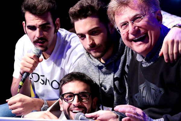Alessandra_512's tweet photo. Non vedo l'ora di rivederli così! @ilvolo @RedRonnie @RoxyBar #IgnazioBoschetto #PieroBarone #GianlucaGinoble @IBoschetto @piero_barone @GianGinoble #BaroneRosso #RoxyBarTv https://t.co/EtbBL5cn6B