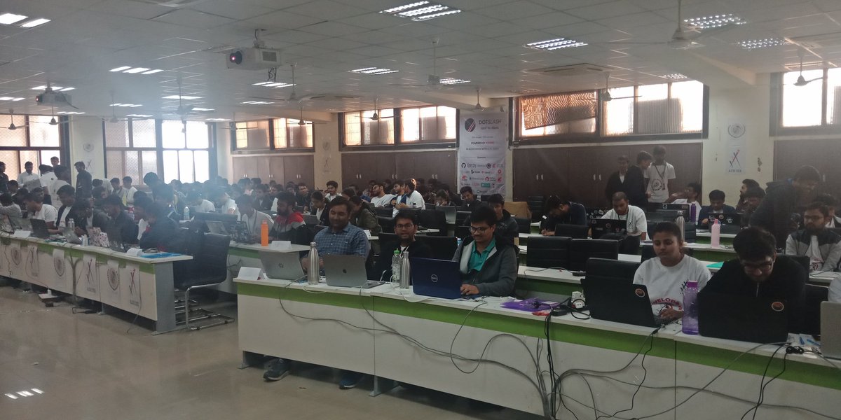 theboycalledhp's tweet photo. 30 hours of coding and brainstorming on project, Enjoyng music and of course those fun games. Was a great experience
#hackdotslash
 @shlokpatel2001 @hpx2001 @hackatdotslash https://t.co/a6D0LtJA8F