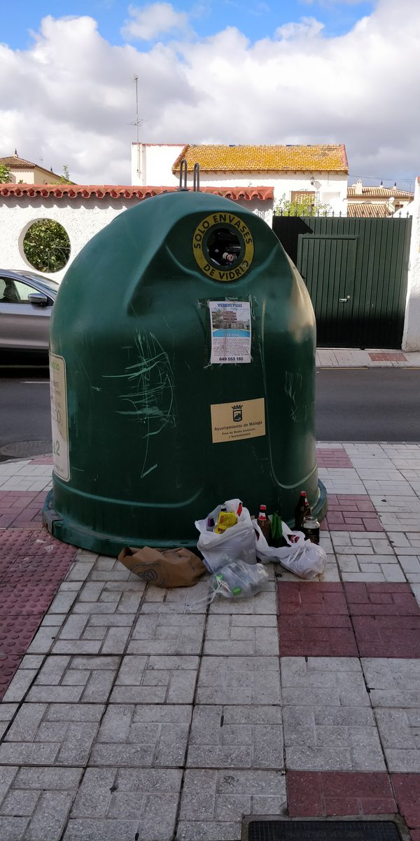 MalagaPor's tweet photo. @MalagaPor @BarriosMalaga @AscoMalaga @malaga @MLG_nofunciona @serdemalaga @BasuraEsBasura @pacodelatorrep @CenacheroCabrea @apadrina1mueble @OrgullodeMalaga @MalagaSucia @QuejasMalaga @CuidameMalaga @nofuncionaMLG @AquiMalaga @CuidameMalaga @XLimpia @LimasaOficial C Castilla https://t.co/kkwwhNYcm7