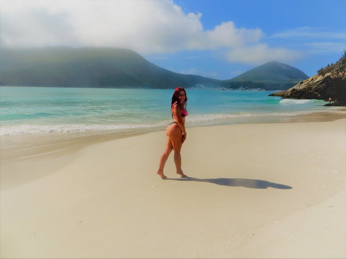 Bom Dia aos meus amados f&atilde;s!!!❤️ Pontal do Atalaia,o para&iacute;so existe sim...(Arraial do Cabo) https://t<a href="/tag/meuanivers%C3%A1rionox"class="tags"><span>#meuanivers&aacute;rionox</span></a>