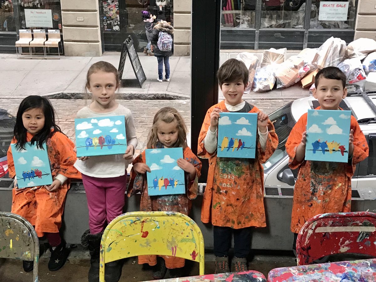 CWASDumbo's tweet photo. Winter Bird Project with our Saturday Kids posing with their finished pieces!
🐦🐦🐦
#Creativelywildartstudio #DumboBrooklyn #brooklynArtClasses #ArtforKids #Kidsart #BrooklynKids https://t.co/uC9EgfWMMI