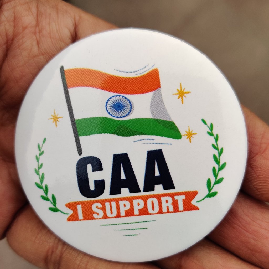 Tripathidk1's tweet image. शाहीन बाग़ में ठण्ड के कारण रात को कारें भी शाही अंदाज़ में  काँप रही हैं😝 #NRC #BengalWelcomesModi #supportcab #ShaheenBaghProtests #ShaheenBaghTruth #ShaheenBagh #NRC_CAA_NPR