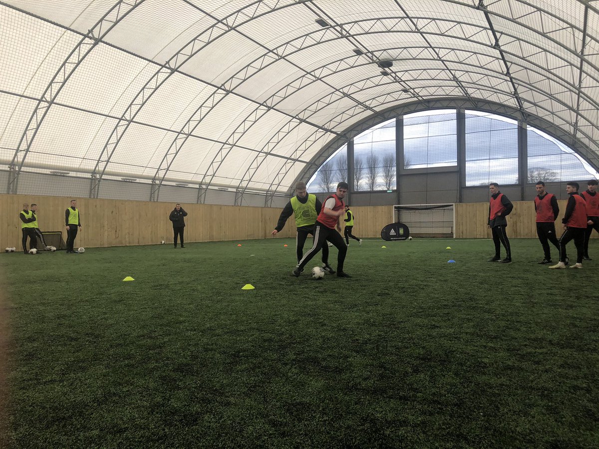 gcraigcoerver's tweet photo. @CoerverJoe working here on 1v1 full pressure #GameMoves https://t.co/nzpFtiRJyk