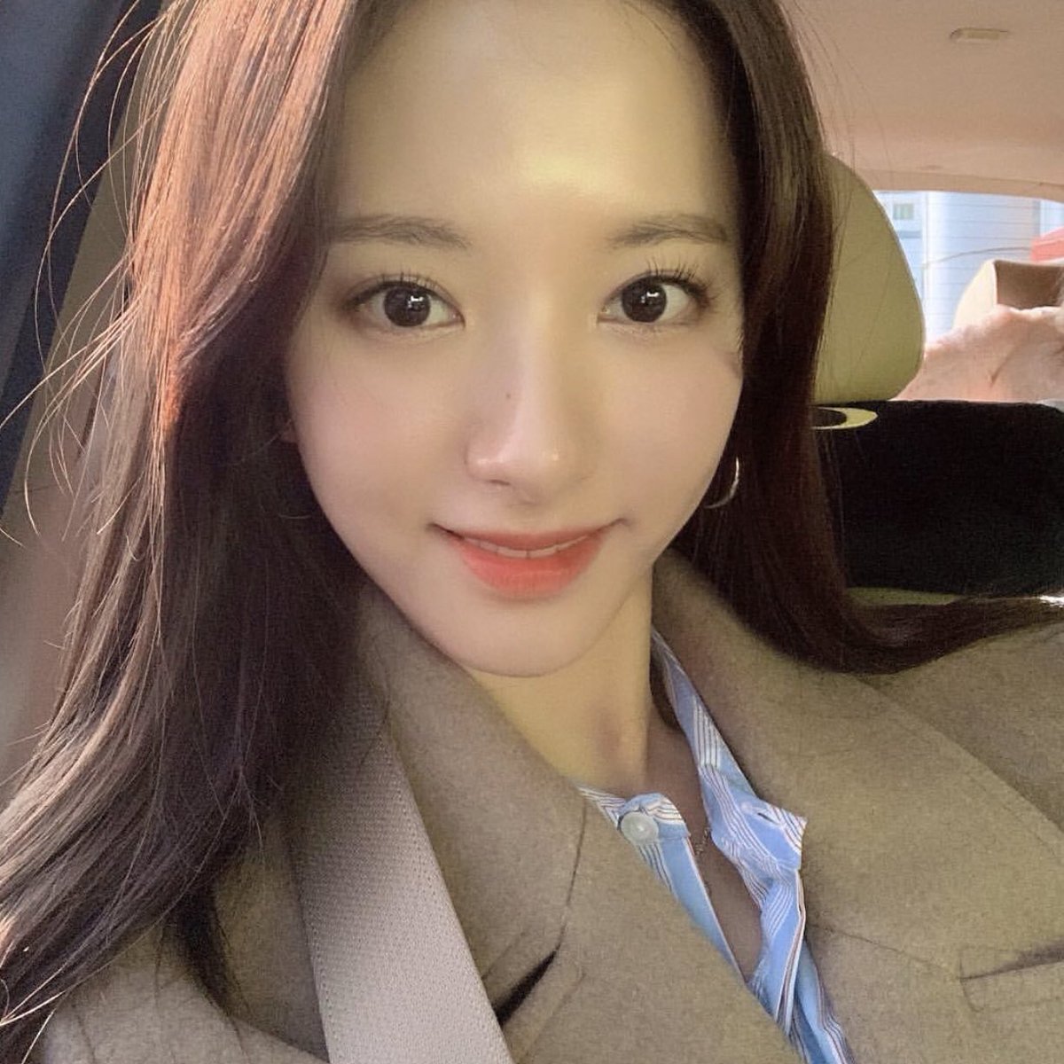 w_loves_p's tweet photo. 연하 처음 만나는 뽀 보고싶어서

갑자기 친구들이랑 술 마시게 됐다는 루 연락에 잘 놀고 자리 끝나면 연락해~ 연상의 관대함 보여주는 뽀. 알겠다는 말을 끝으로 한동안 연락 없다가 적당히 늦은 시간에 이제 집 가려고 일어나요! 톡 보내오는 루 https://t.co/GpO4ocFvij