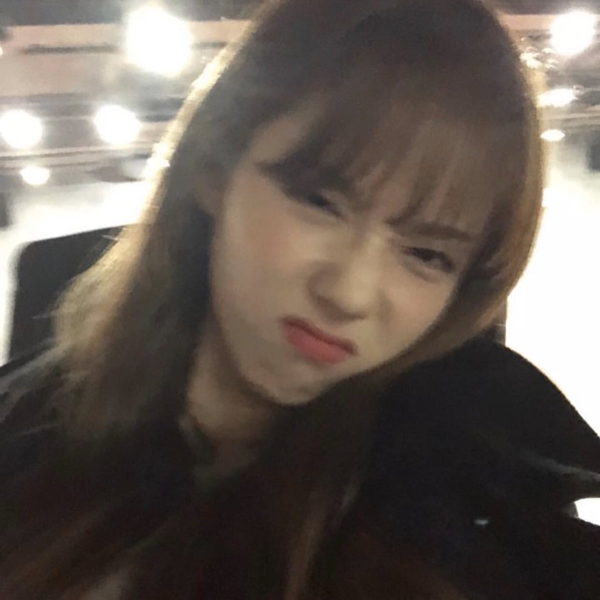 w_loves_p's tweet photo. 연하 처음 만나는 뽀 보고싶어서

갑자기 친구들이랑 술 마시게 됐다는 루 연락에 잘 놀고 자리 끝나면 연락해~ 연상의 관대함 보여주는 뽀. 알겠다는 말을 끝으로 한동안 연락 없다가 적당히 늦은 시간에 이제 집 가려고 일어나요! 톡 보내오는 루 https://t.co/GpO4ocFvij