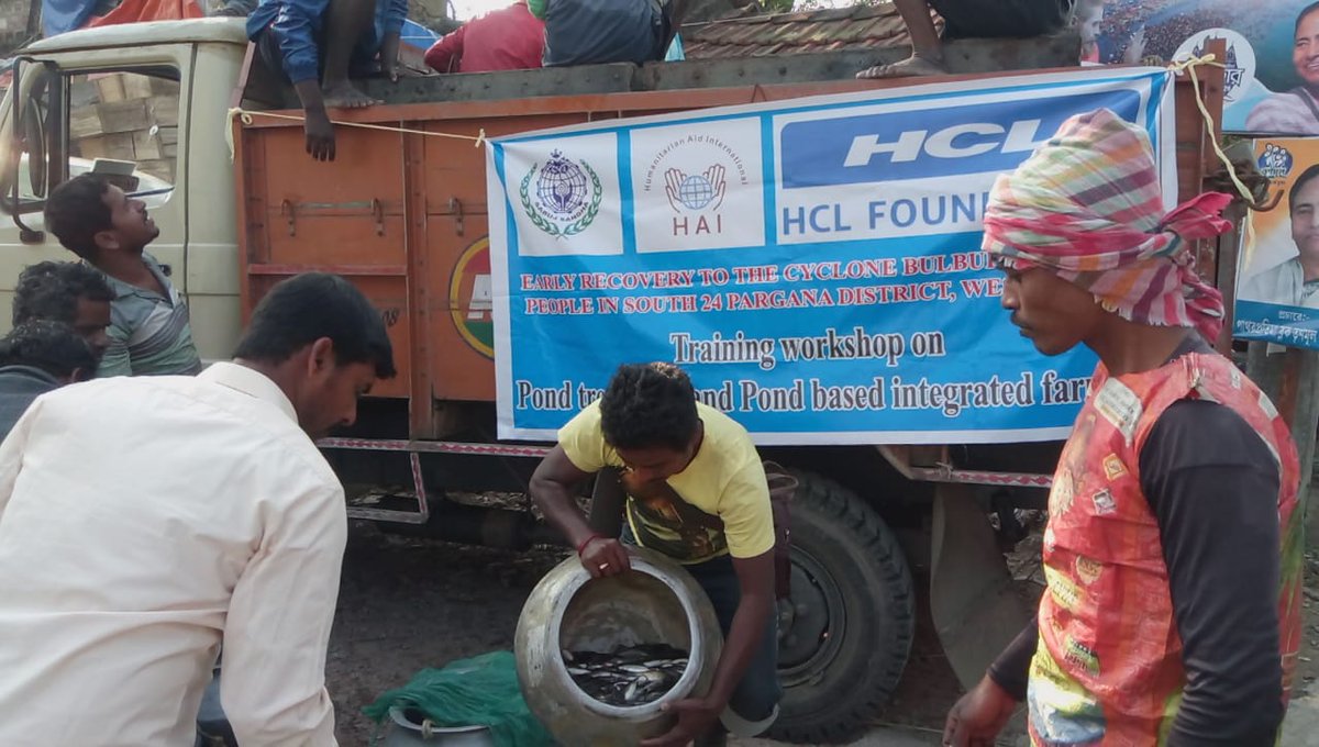 humanaidint's tweet photo. Fishing is a key livelihood activity in West Bengal which got adversely affected during #CycloneBulbul. #HAI organised a training on pond cleaning and pond based integrated farming in South 24 Pargana district under @HCL_Foundation funded project. https://t.co/2yIaIs52l4