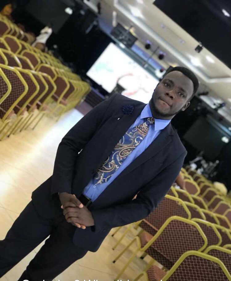 PrinceAmoku's tweet photo. Happy birthday bro ⁦@paakwasi_mo⁩ bless up 🥳🥳 https://t.co/POELV1cC0m