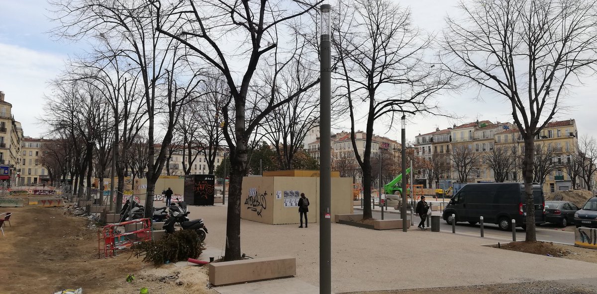 CNLi_i's tweet photo. Prolongation jusqu'à la plaine avec des habitant.e.s membres l'assemblée de la plaine pour un retour sur les luttes passées et en cours #commonscamp #Marseille #laplaine #communs https://t.co/AjfyNQM6AO