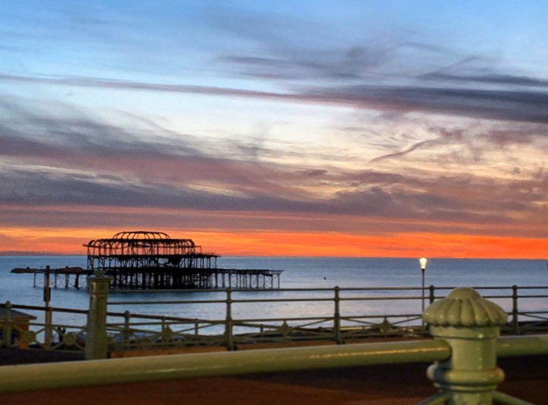 ARAG_91's tweet photo. Back with my first #SundaySecret of the New Year - thanks to this guy for making our weekends together so special. Lovely wander around #Brighton to blow the cobwebs away yesterday and a dinner date at #TheGingerFox last night 💛 https://t.co/Ef4TDNJpmO