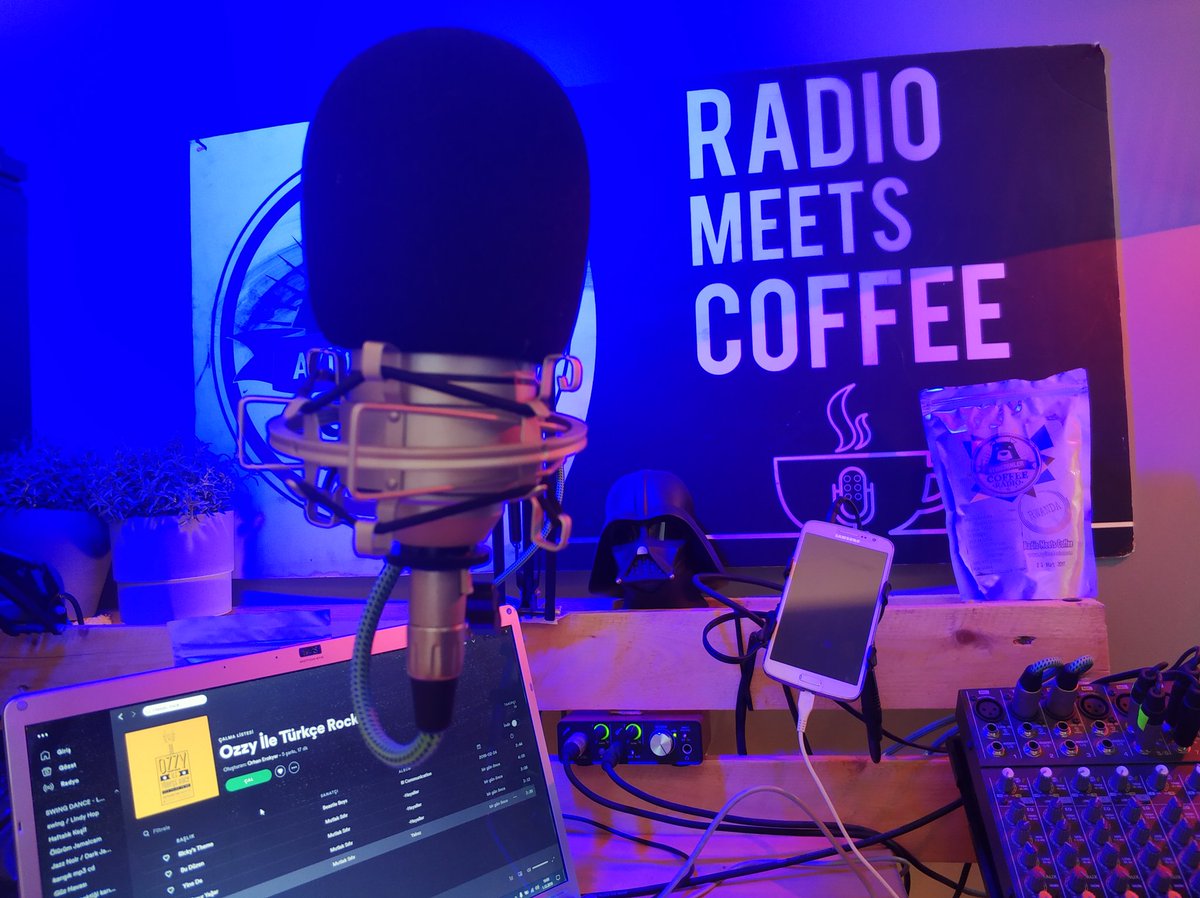 Türkçe Rock Az Sonra Başlıyor🤘🏻 ayibedenler.com <a href="/cakiirkeyf/">Çakırkeyf</a>  @rapor2 <a href="/Ayibedenler/">Ayıbedenler</a> #ozzyileturkcerock