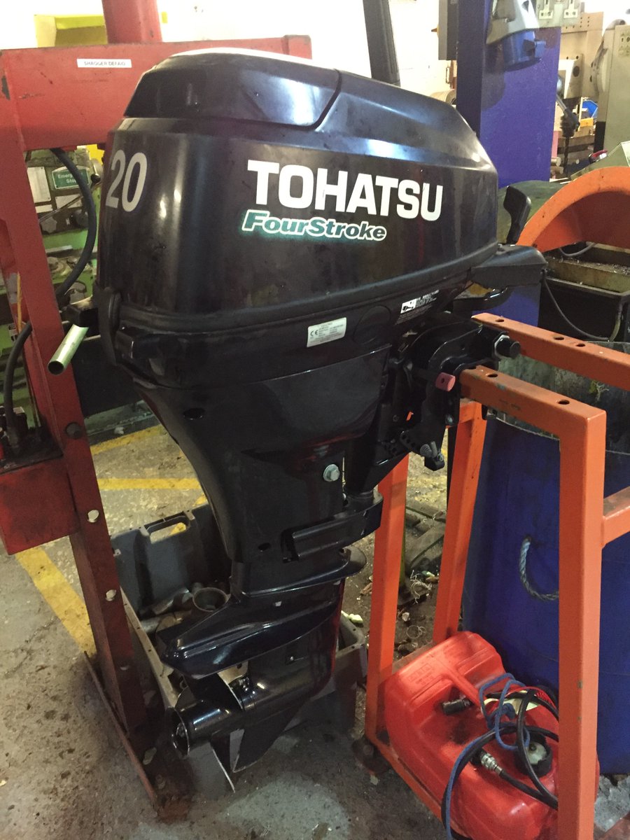 Tohatsu 20hp outboard in for servicing at Uk Docks Mashfords, contact us for information on all outboard services available including engine supply, servicing & parts supply @Tohatsu_Marine Tohatsu Marine @docks_uk @DocksUk CBSC Rame